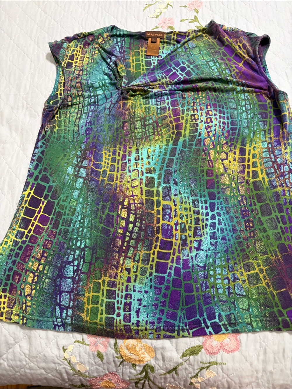 Multiples Sleeveless Animal print woman PreOwned top angled collar Size Large